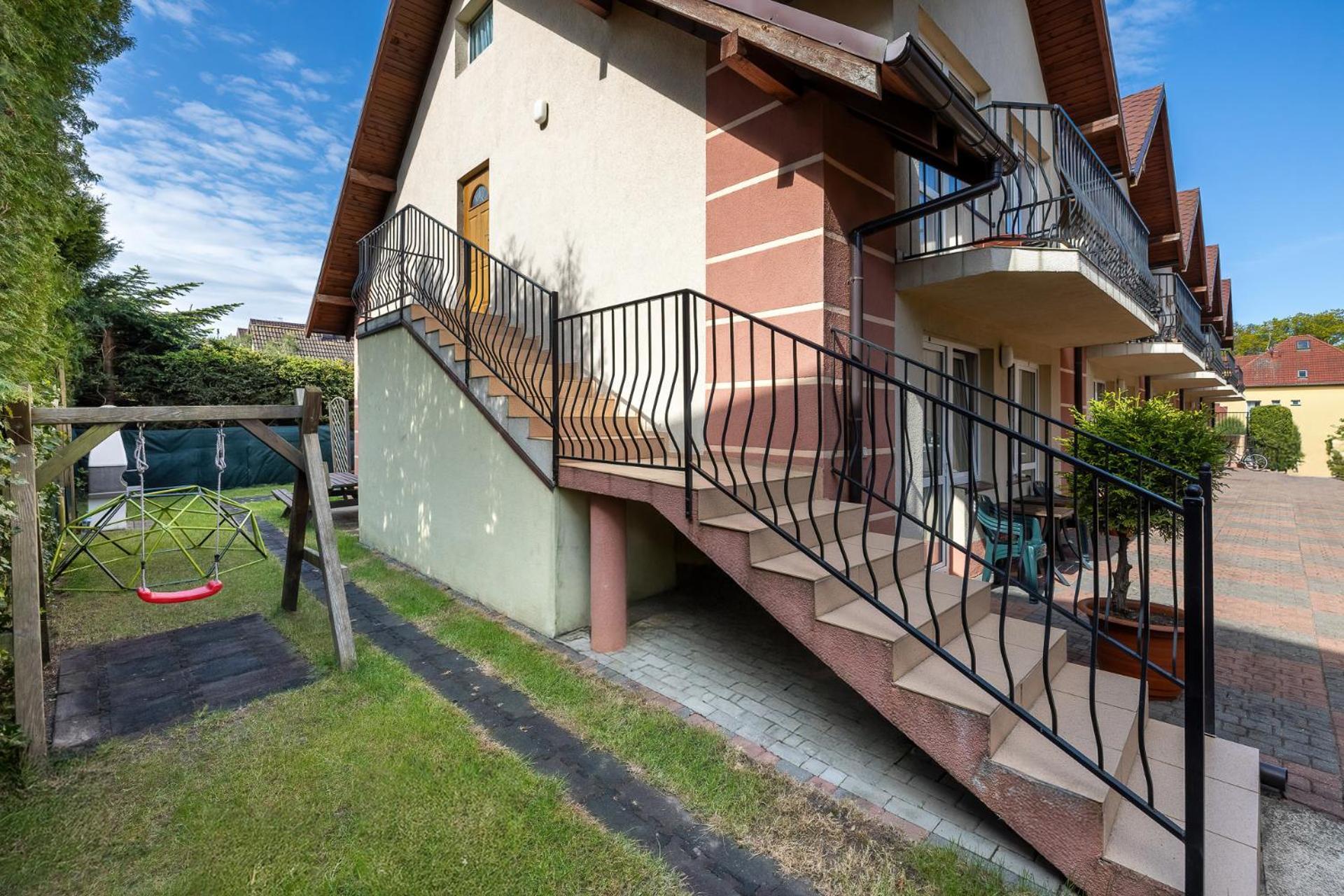 Hotel Skorpion à Rewal Extérieur photo
